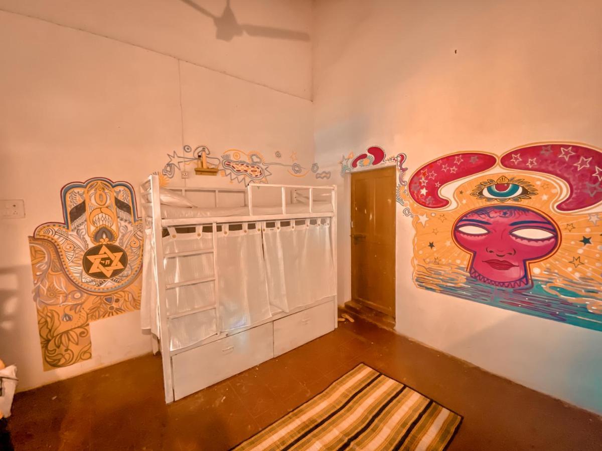 Gaia Hostels Anjuna Ngoại thất bức ảnh