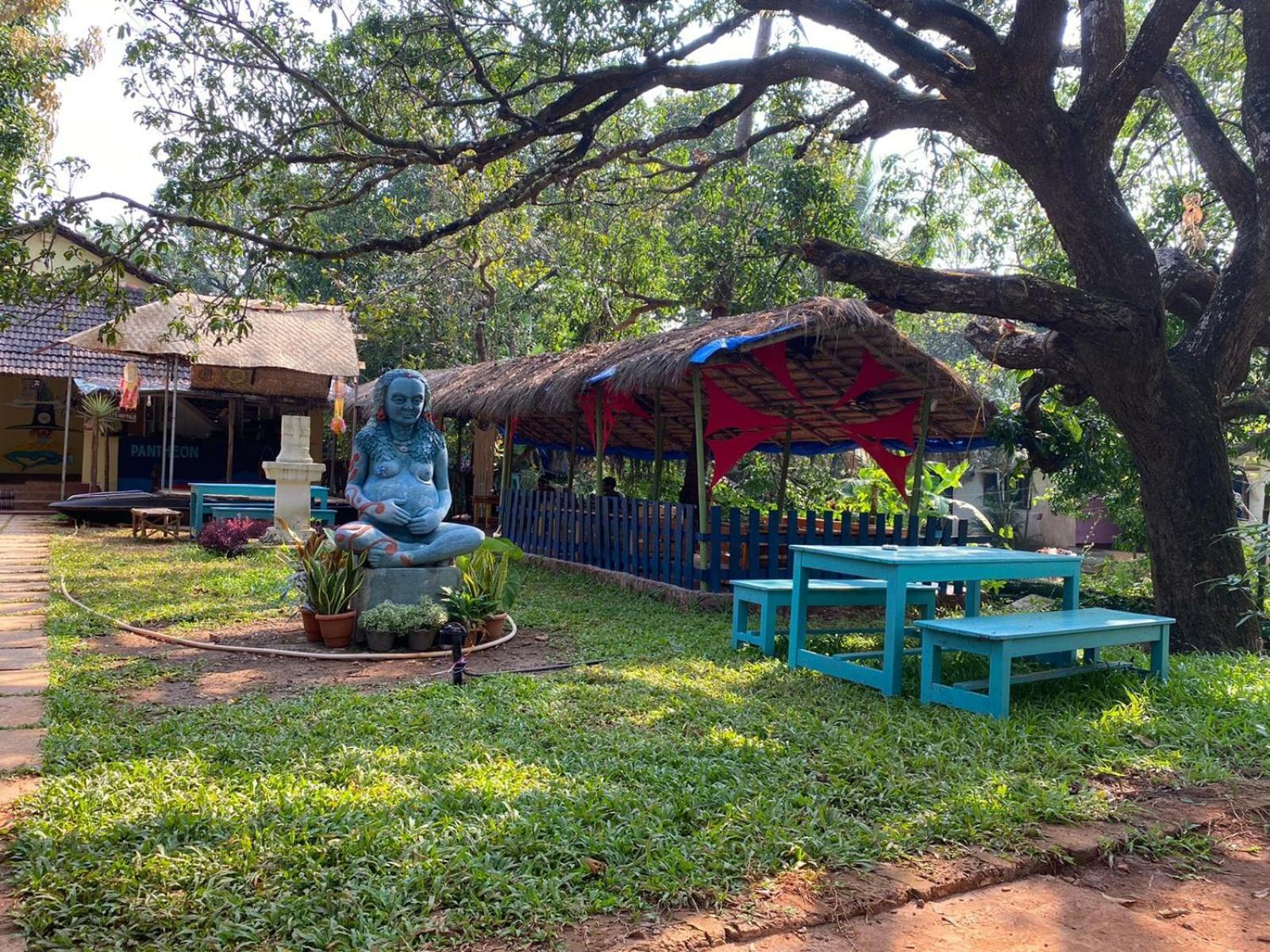 Gaia Hostels Anjuna Ngoại thất bức ảnh